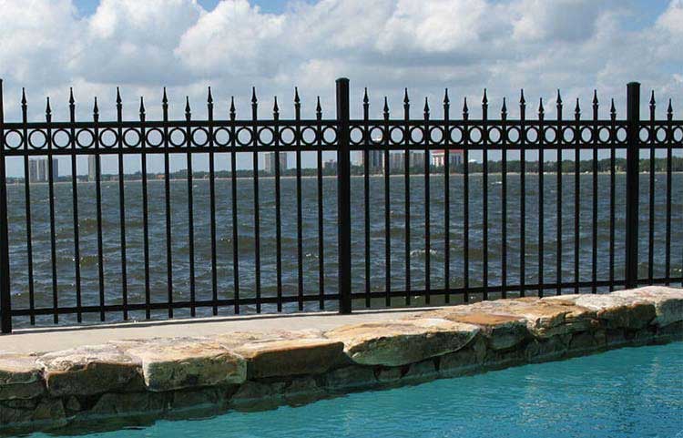 How to maintain iron fence